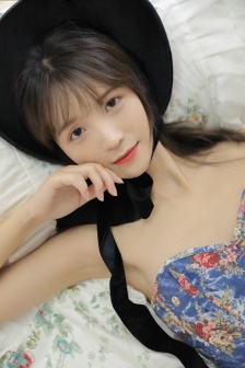 美女黑色真丝图